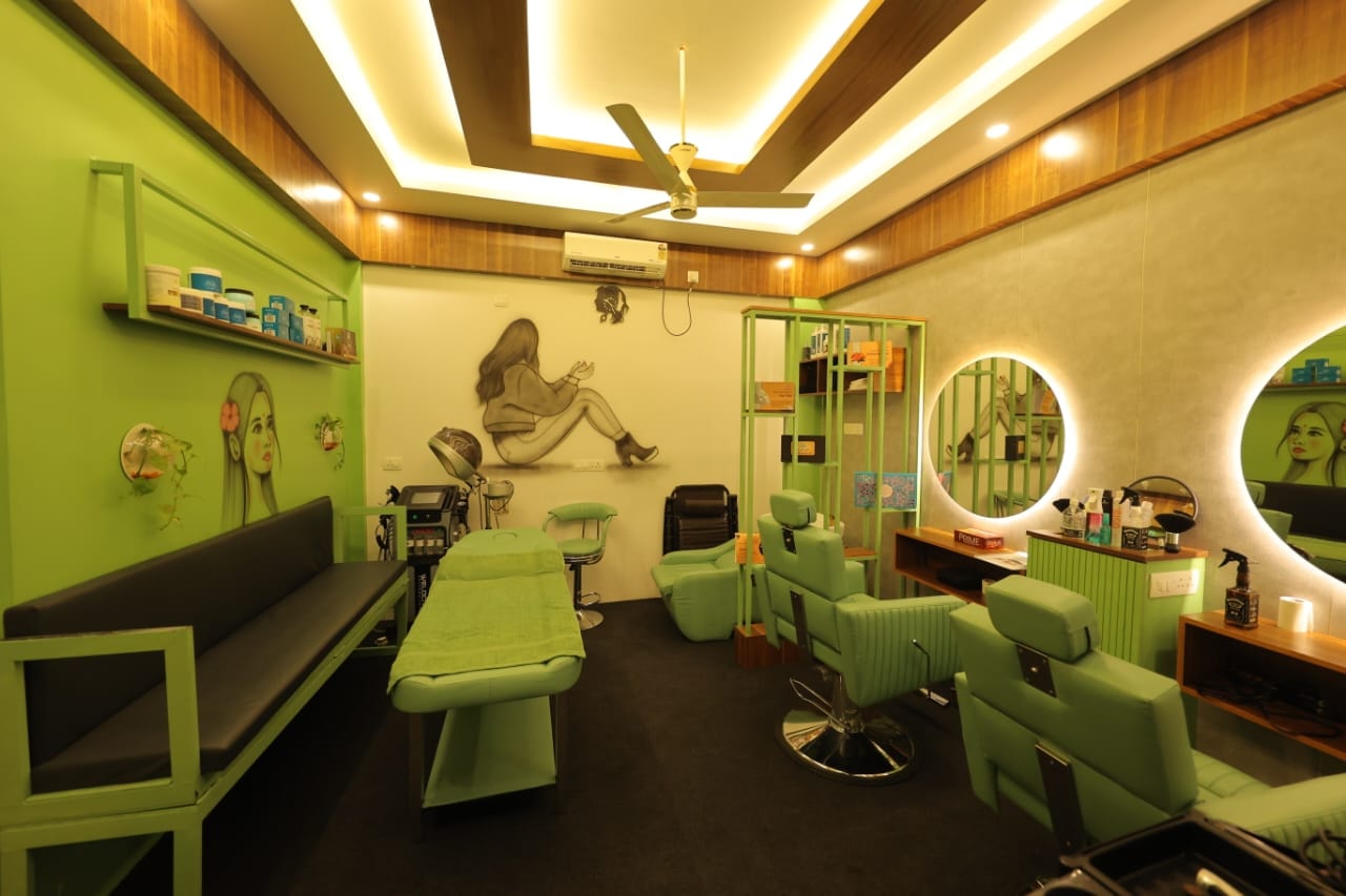 ORA Ayuss cosmetology centre interior